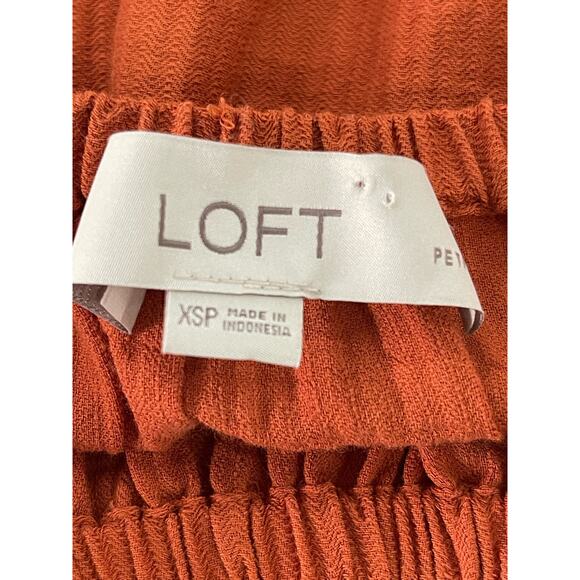 Loft‎ shirt women’s/juniors XSP rust color puff sleeves round stretch neckline - Picture 3 of 8